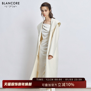 新款 2024冬季 设计感不对称翻领白色长大衣 设计师品牌BLANCORE