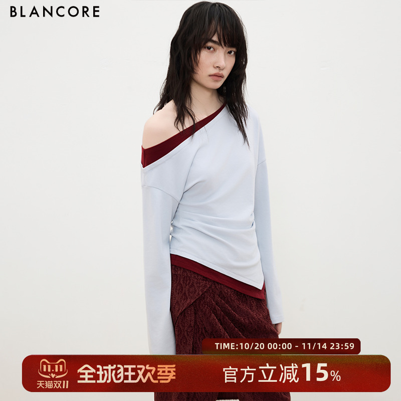 BLANCORE斜肩撞色拼接上衣