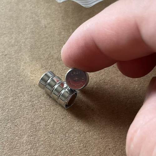 4粒连组LR41迷你工具多功能钳电筒纽扣电池AG3耳穴探测器电子电池