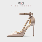 气质包头一字带柳丁凉鞋 V家铆钉尖头高跟鞋 女细跟2025年春夏新款