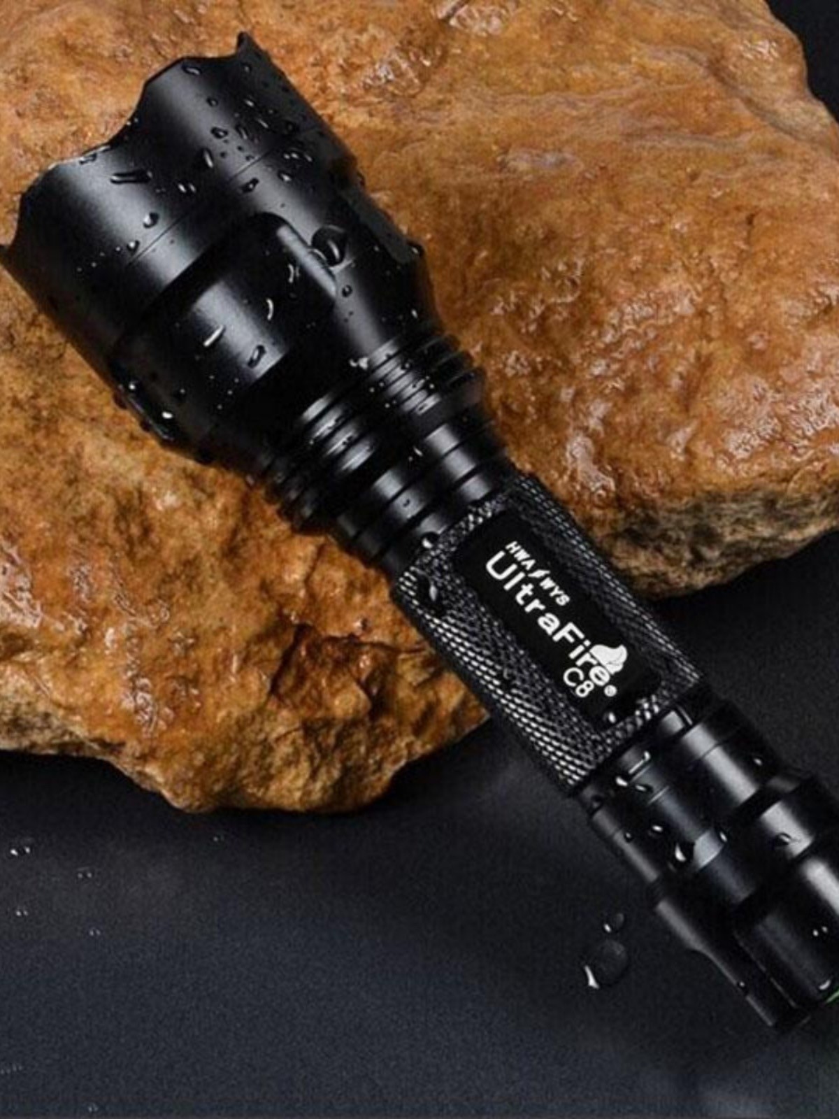 UltraFire正品强光手电筒可充电家用防水户外装备T6LED远射C8骑行