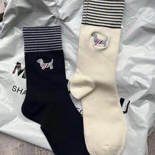 早秋袜子女条纹刺绣情侣黑白可爱小狗袜ins英伦中筒高颜值爆款潮