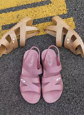 妈妈凉鞋夏季新款平跟防滑舒适软底工作鞋优雅百搭护士白色鞋外穿