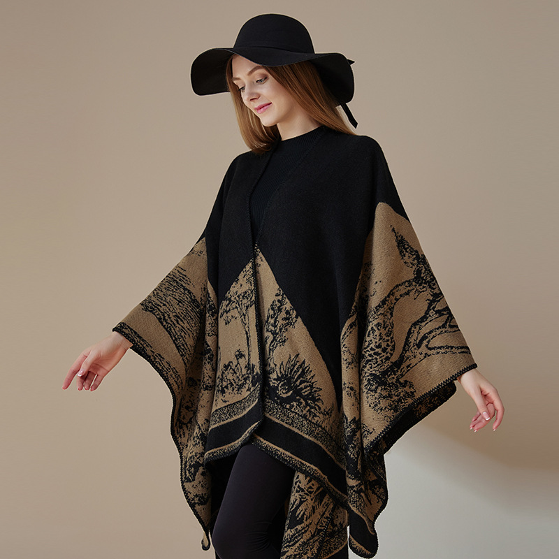 Neoclassical shawl worn over women's thickened blanket knit