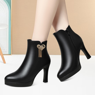 百搭专业旗袍模特走秀靴加绒耐磨气质女士皮靴通勤工作细跟短筒靴