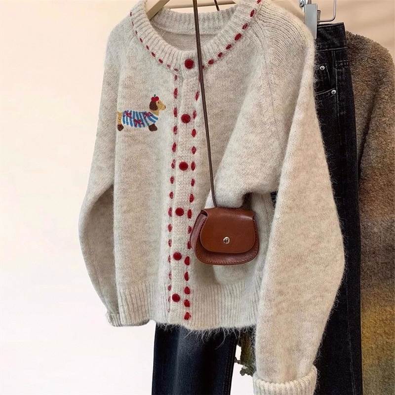 杏色小狗加厚圆领针织开衫女秋季2025新款设计感外穿软糯毛衣外套