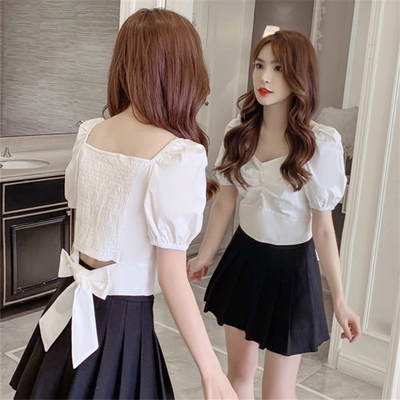 法式衬衫短款泡泡袖夏女小众设计感白色上衣短袖复古方领收腰锁骨
