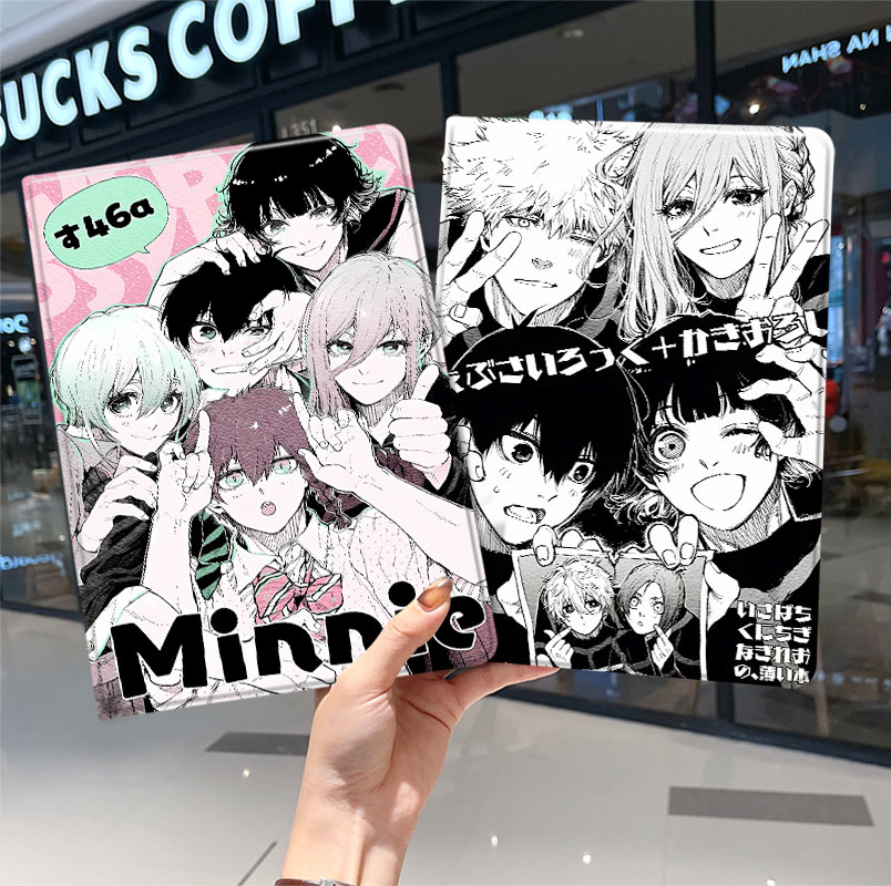 内壳软硅胶材质。舒适手感，四角防摔。