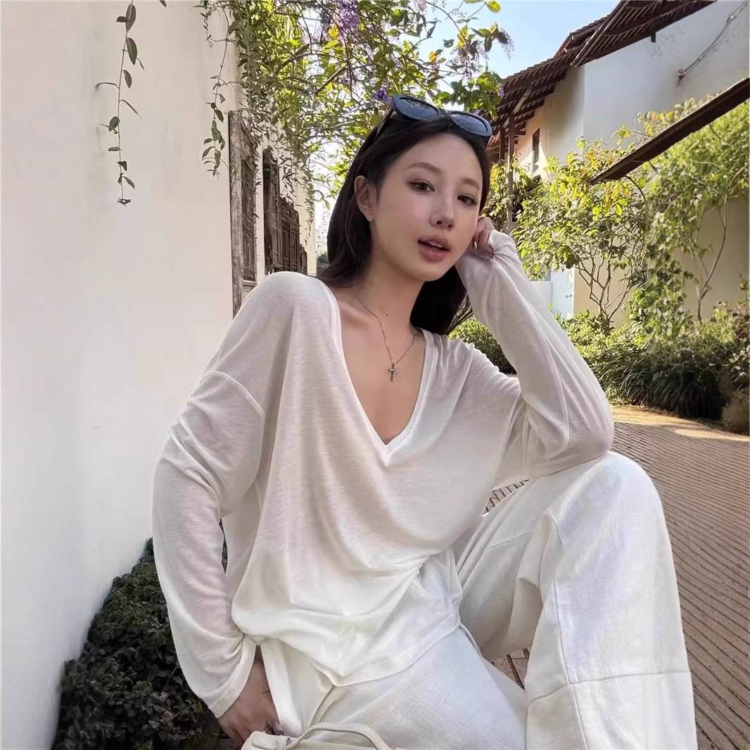 白色薄款微透V领长袖T恤女夏季