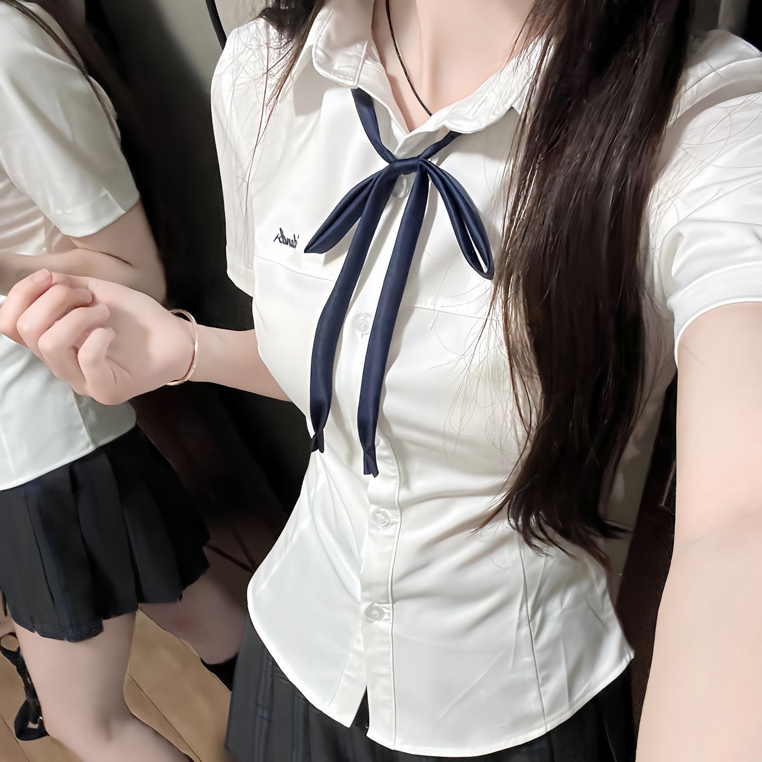 千奈JK制服收腰刺绣衬衫｜显瘦