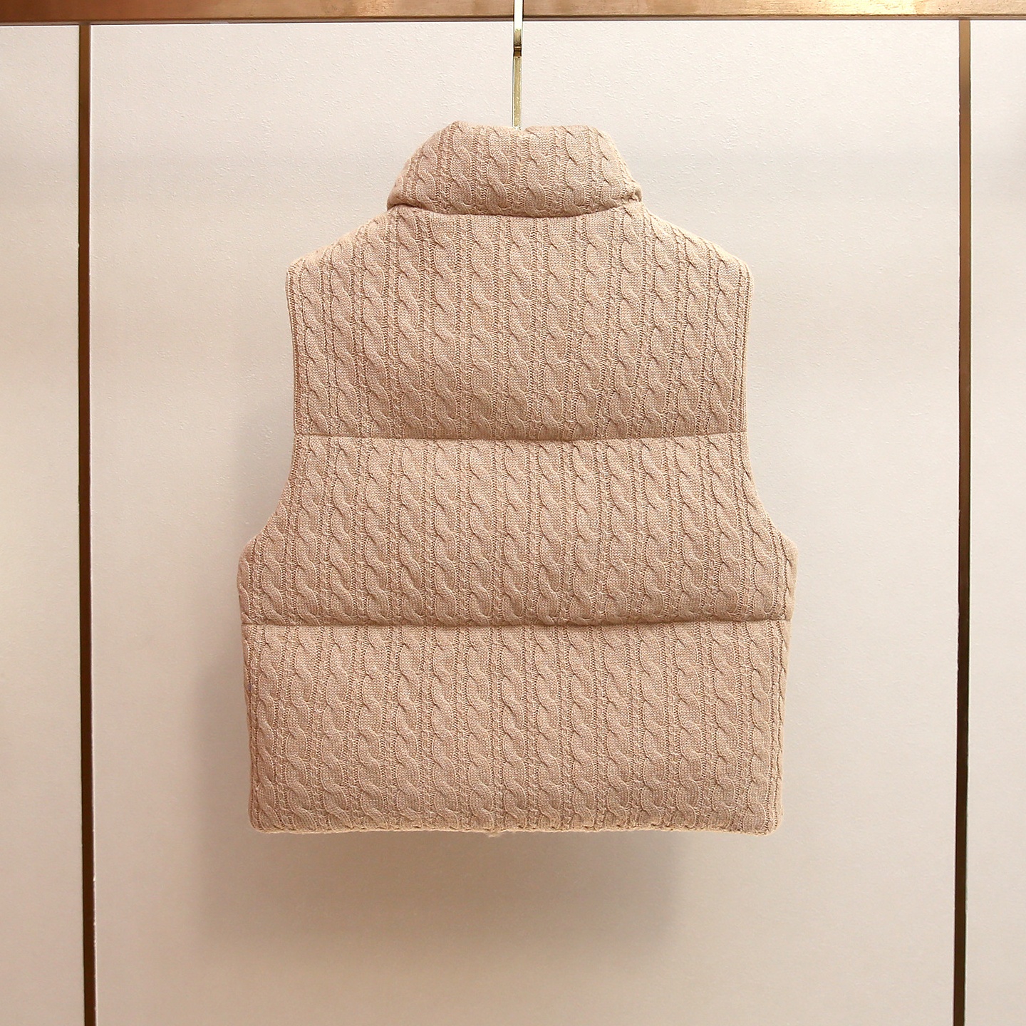 S家冬季新款法式减龄风休闲百搭立领针织拉链无袖马甲棉服外套女