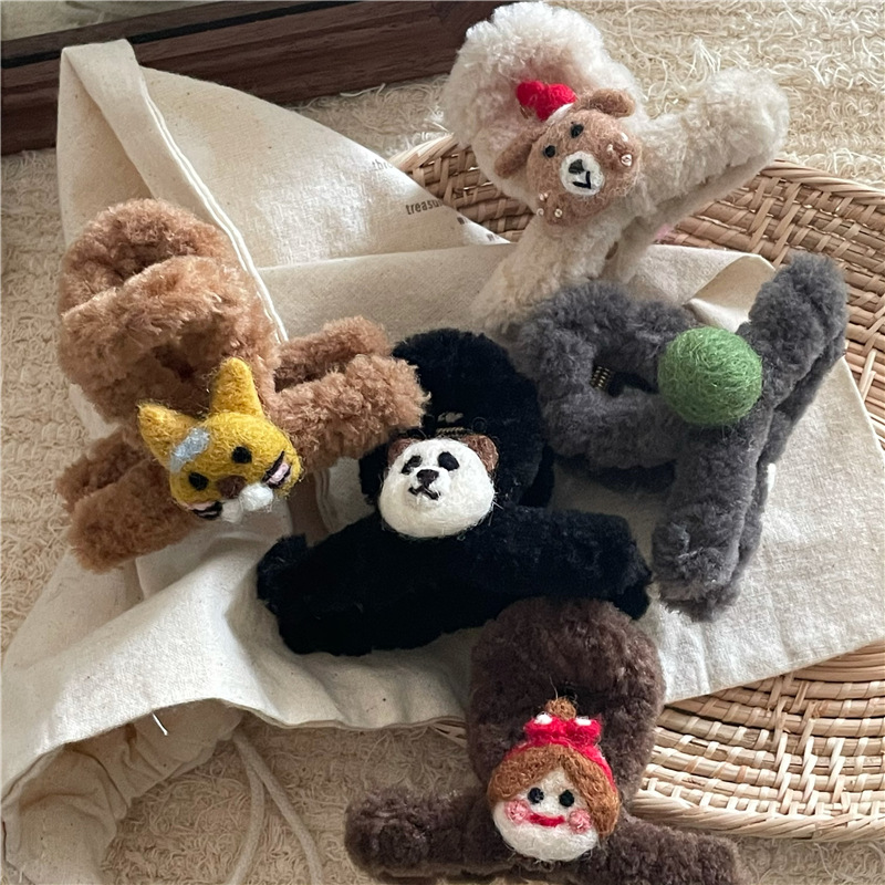 秋冬可爱羊毛毡兔子熊猫盘发抓夹