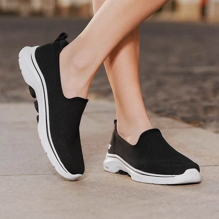 Skechers斯凯奇2025新款夏季女一脚蹬健步鞋休闲鞋散步妈妈鞋透气,女鞋,健步鞋,淘宝优惠券,粉丝福利购,淘宝优惠卷