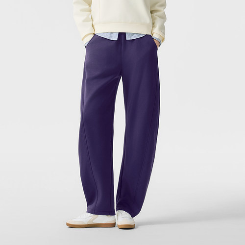 采用高品质针织双面布材质，保暖亲肤