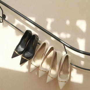 孙智惠zs 「暮光之城」2025新款尖头细跟气质性感漆皮浅口高跟鞋