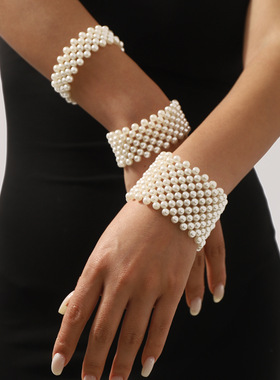 跨境ins同款宽版气质弹力高端手链女 时尚风仿珍珠手工编织手环