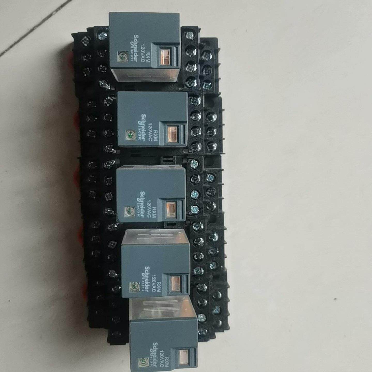 （议价)RXM4LB2F7  120VAC  14脚 3A议价商品