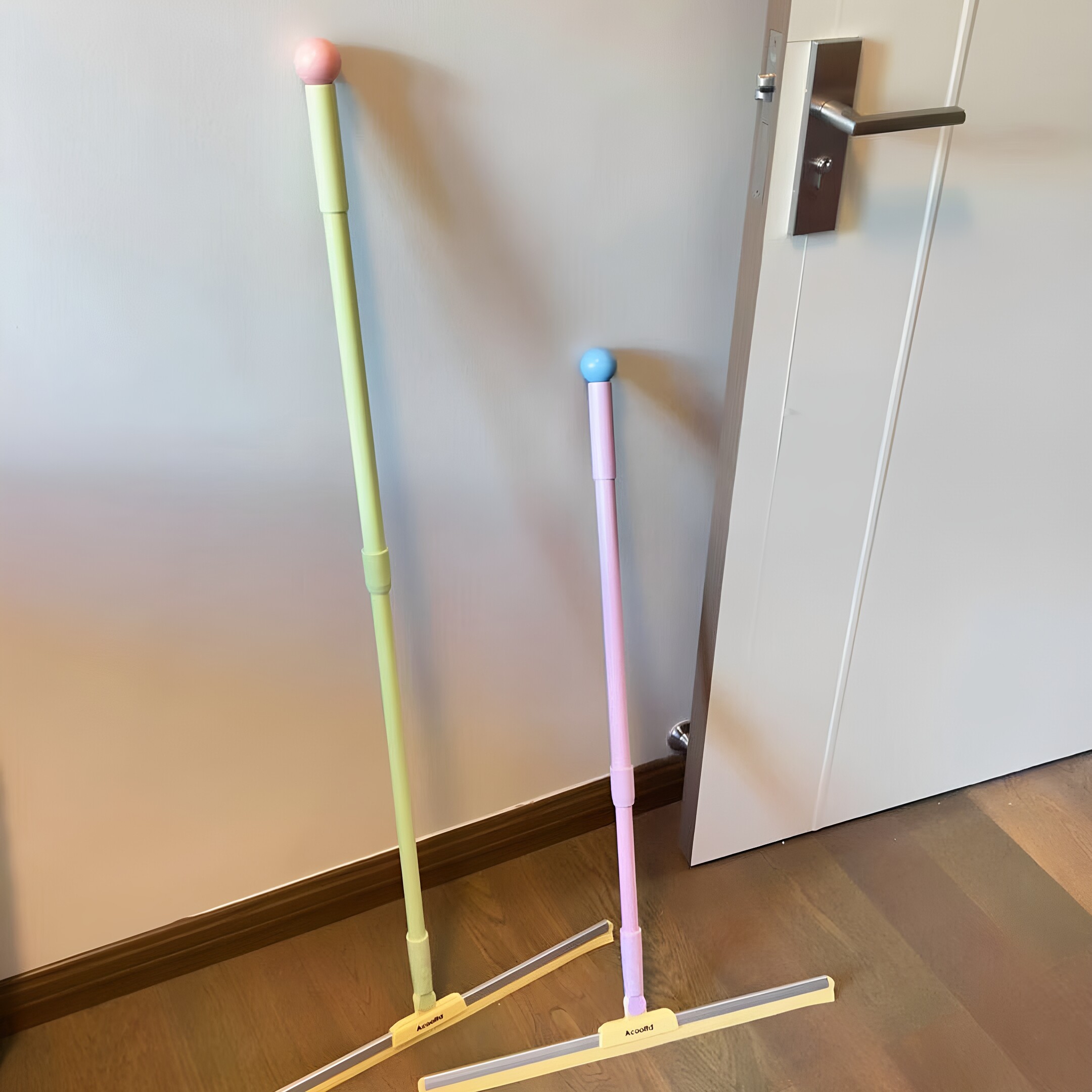 刮水神器可伸缩魔术扫把刮水神器