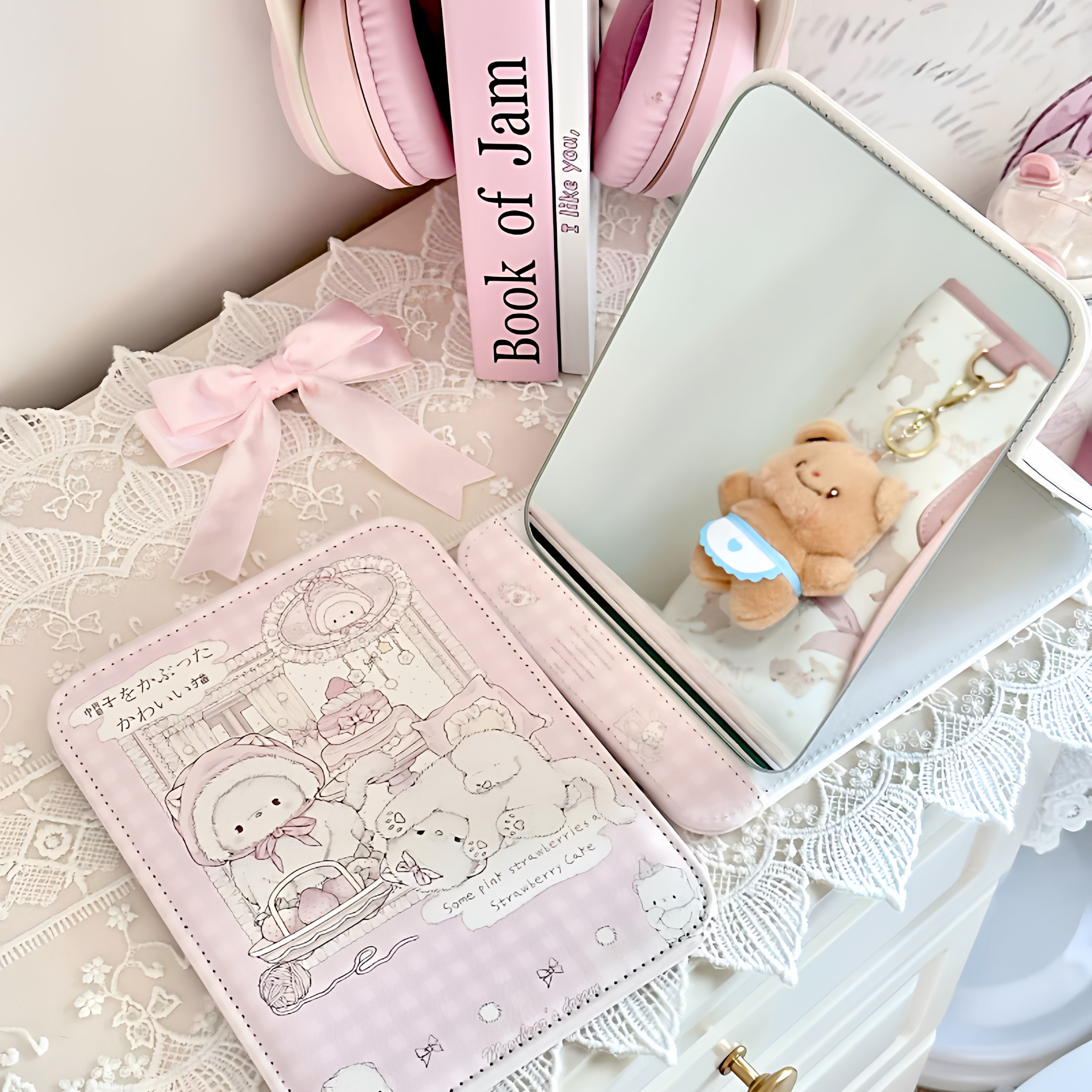 草莓猫咪兔熊折叠镜子粉色化妆镜皮革镜子学生可爱便携随身镜家用