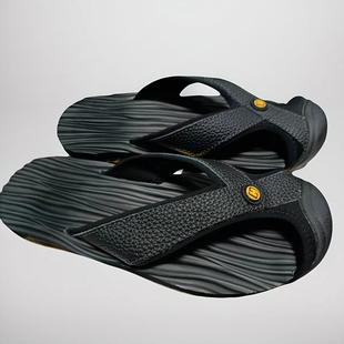 时尚潮流男士新款真皮牛皮运动拖鞋防护滑耐磨户外包头夏日凉拖鞋