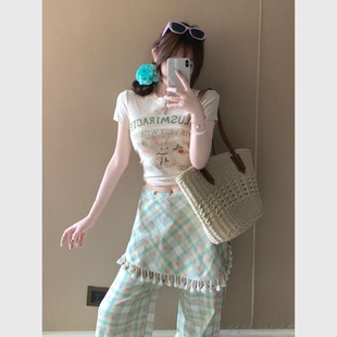 独特漂亮设计感上衣正肩显瘦小清新印花奶油杏色T恤 2025夏季