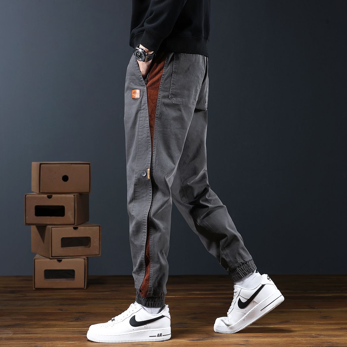 2025年秋冬季新款美式拼接工装裤子男潮牌宽松束脚裤痞帅设计感哈