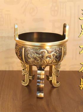 黄铜三足九龙鼎炉香室内供