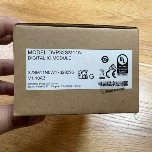 台达DVP32SM11N  全新未使用   盒码一致  包装