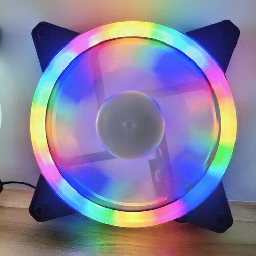 双光圈炫彩12CM台式静音电脑RGB