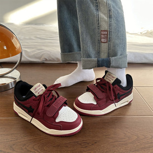 情侣男女休闲板鞋 ins2025春夏新款 子 复古酒红撞色星星气垫鞋 美式