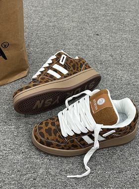 美式小众豹纹百搭复古板鞋ins2025秋季新款学生休闲运动面包鞋女