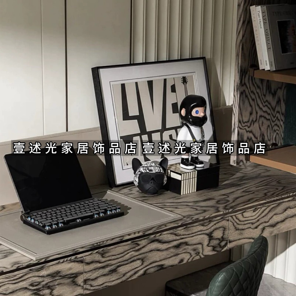 现代简约样板间男孩房装饰品摆件电脑模型音响搭配组合高级感摆设