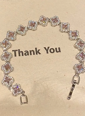 富家千金感爆闪粉色四叶草锆石手链女春夏韩系新款高颜值显白手饰