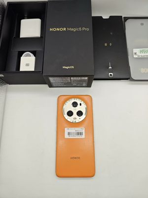 准新 荣耀 Magic 5 Pro  12G+256G 燃橙