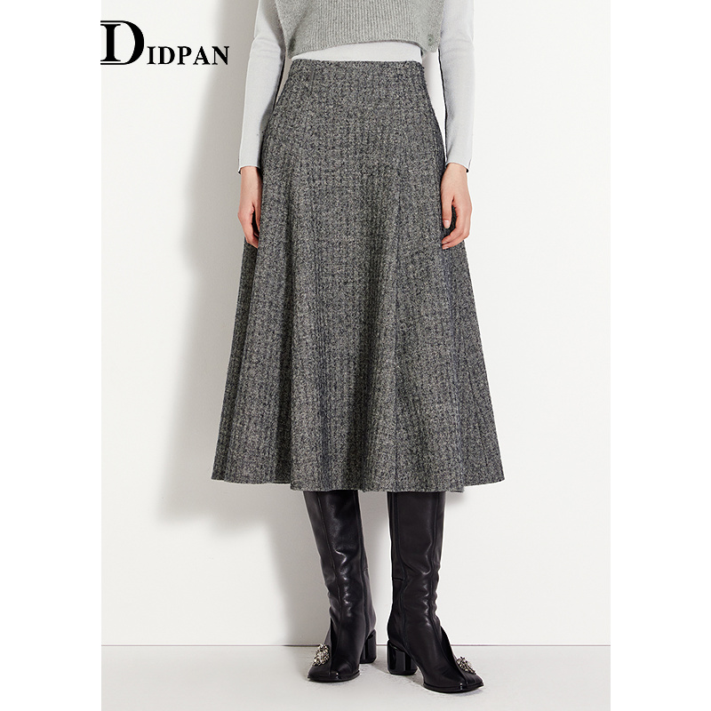 IDPAN毛呢半身裙冬季新款高级感气质百搭长裙垂坠感a字伞裙女