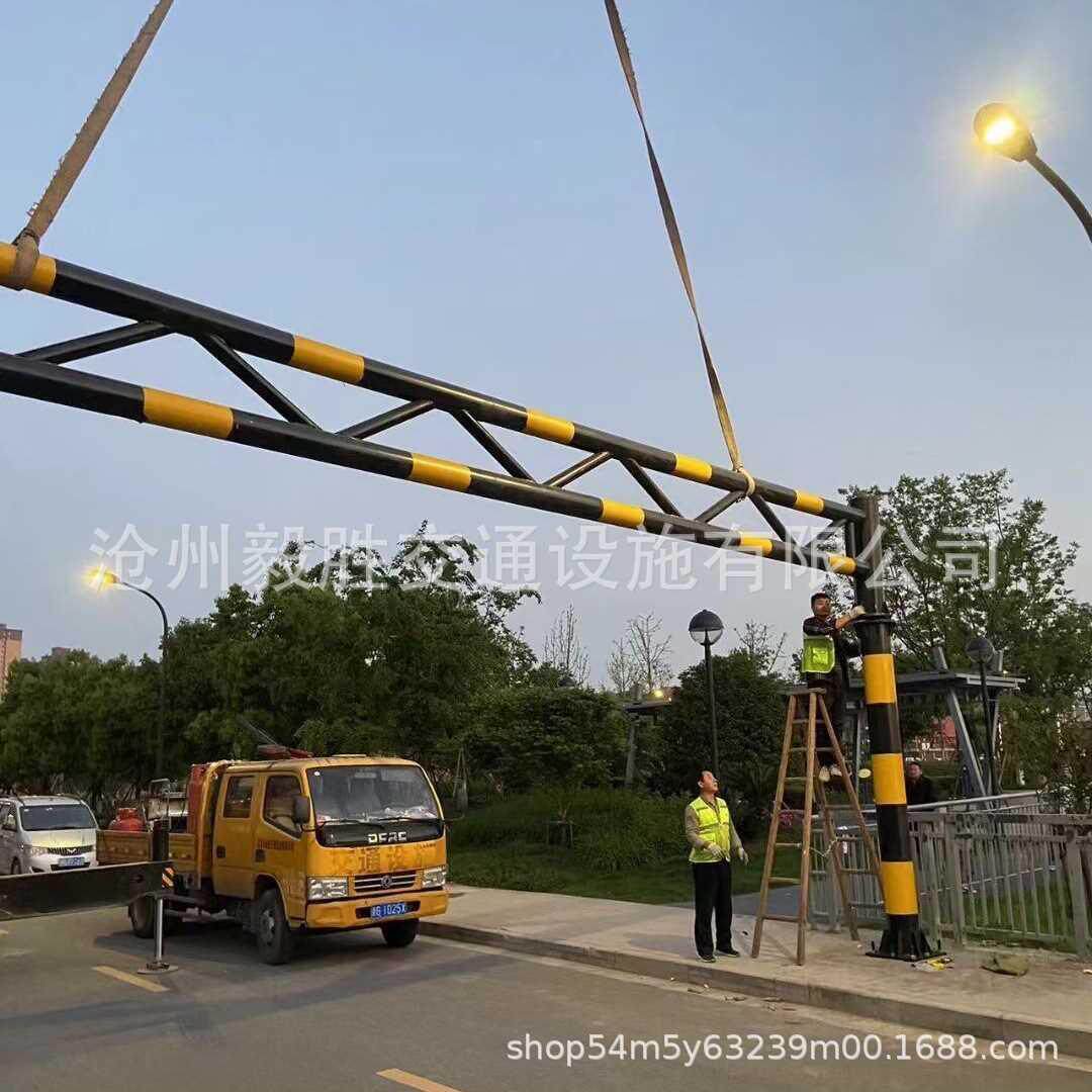 公路防撞龙门架 高速出口led限高架 etc升降式道路限高架限高杆