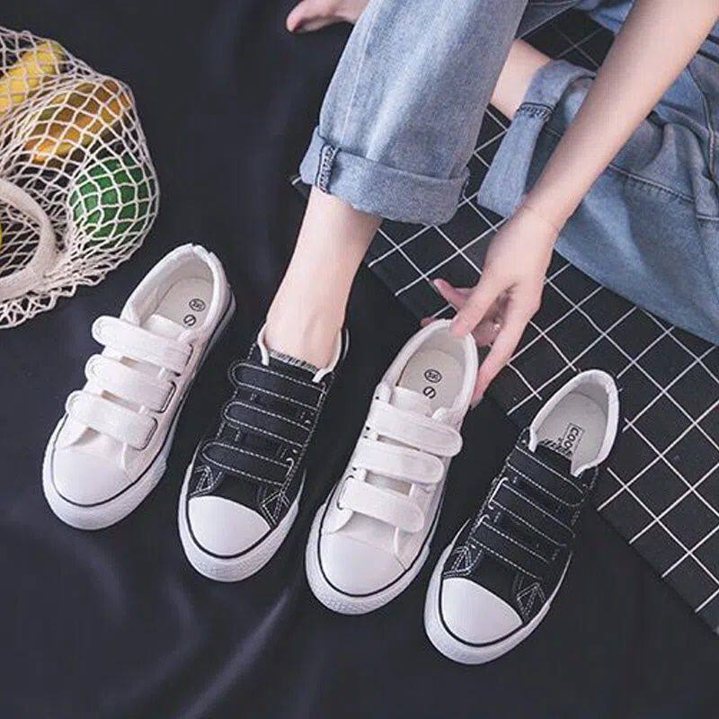 2026新款子女百搭学生高颜值校园魔术贴帆布鞋女生平底黑色布鞋