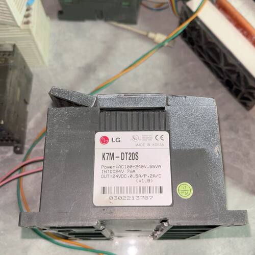 LG K7M-DT20S 工业电源 拆机品 AC100-24