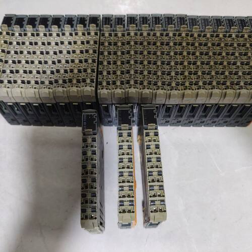 贝加莱模块PLC   X20BT9100两个