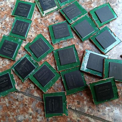EP3C25F256