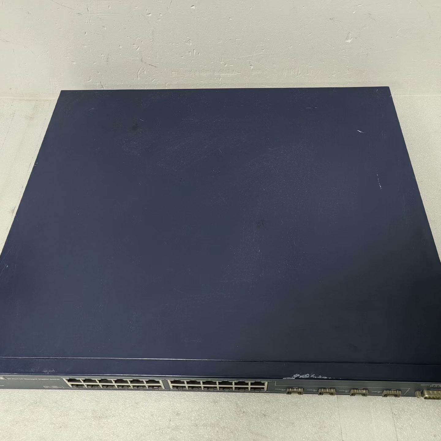 Netgear/美国网件汇聚交换机 型号GSM7324 24