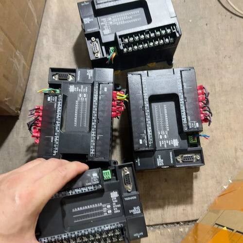 龙PLC CP1E-N30S1DR-A    端