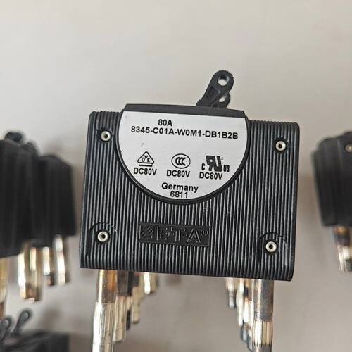 ETA断路器 8345-C01A-W0M1-DB1B2B