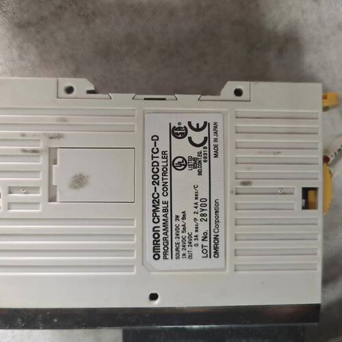CPM2C-20CDTC-D 龙模块有5个  还有龙