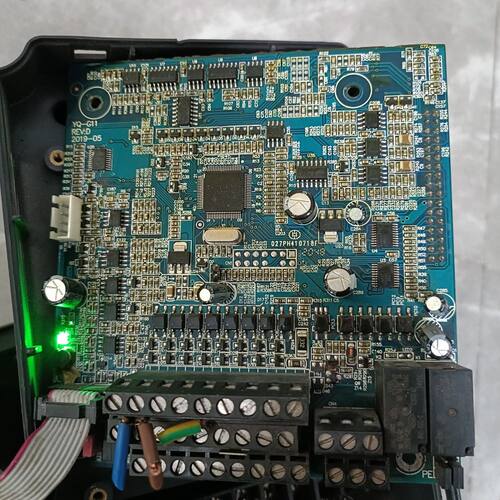 誉强YQ3000-G11变频器2.2KW主板 驱动板 拆