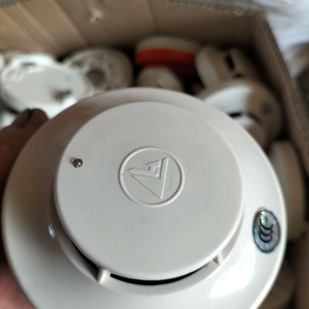 陆和JTY�DGD/LH210Z型号烟感探测器 20年设备