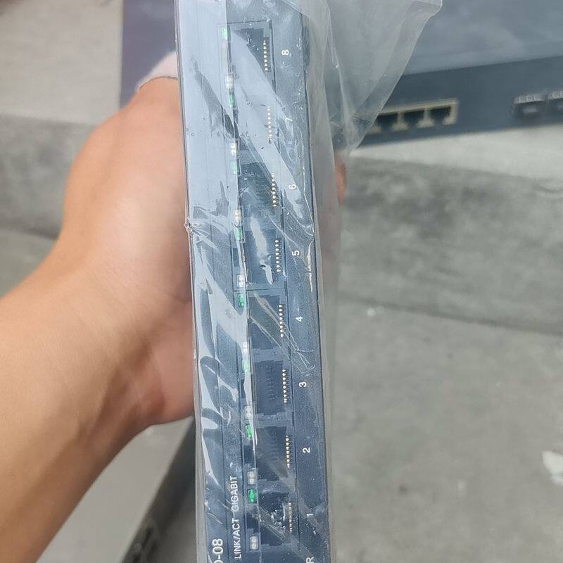 Cisco/ SG95D-08-CN千兆交换机8口宽带路