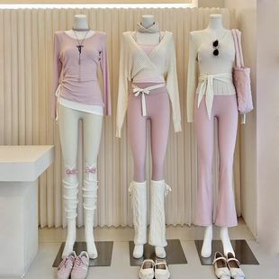 八 11月瑜伽服橱窗搭配 2511D22 初桃映雪 祖儿兔兔·