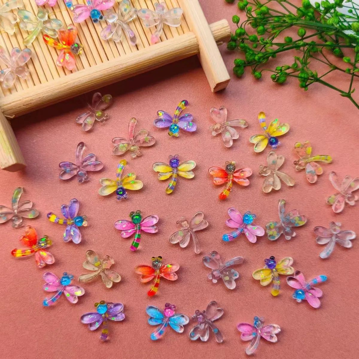网红美甲钻夜光七彩小蜻蜓diy指甲配饰发饰发簪装饰品奶油小配件