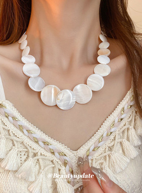 夏季女高级感贝壳项链度假